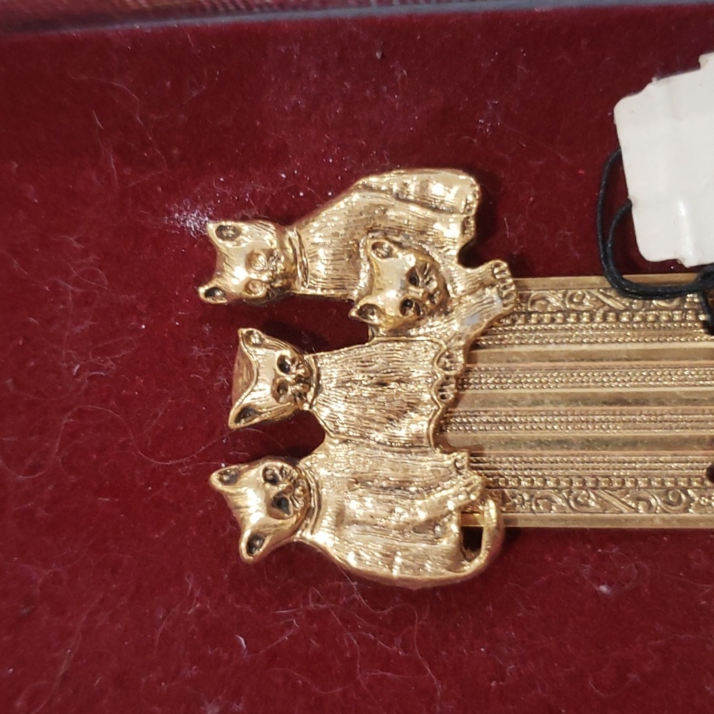 1928 Brand 4 Cats/Kittens Gold Tone Bookmark - Picture 2 of 4